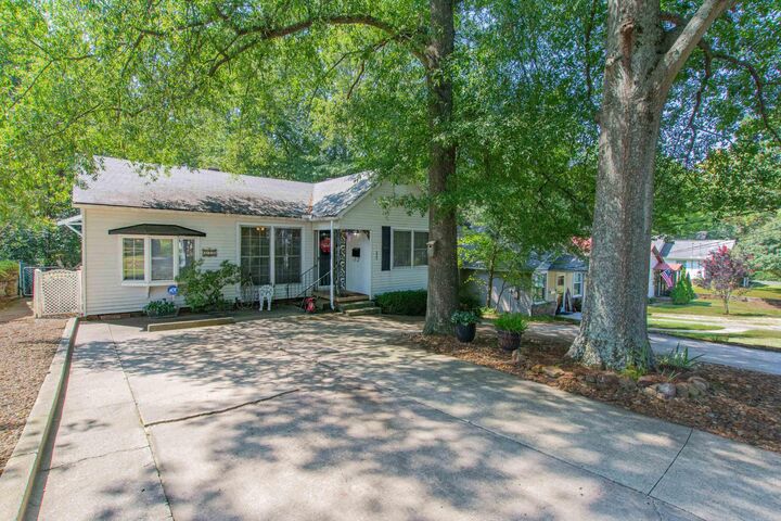 Property Photo:  232 E F Avenue  AR 72116 