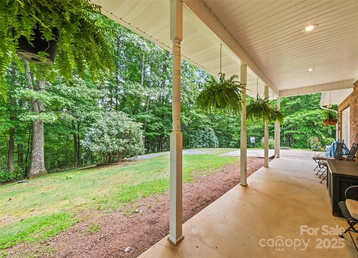 Property Photo:  400 Sunset Heights  NC 28716 