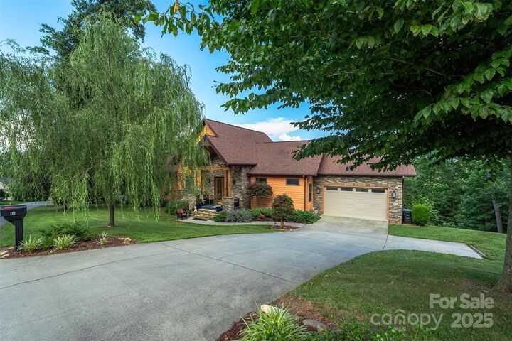 Property Photo:  18 Timber Moss Drive  NC 28804 