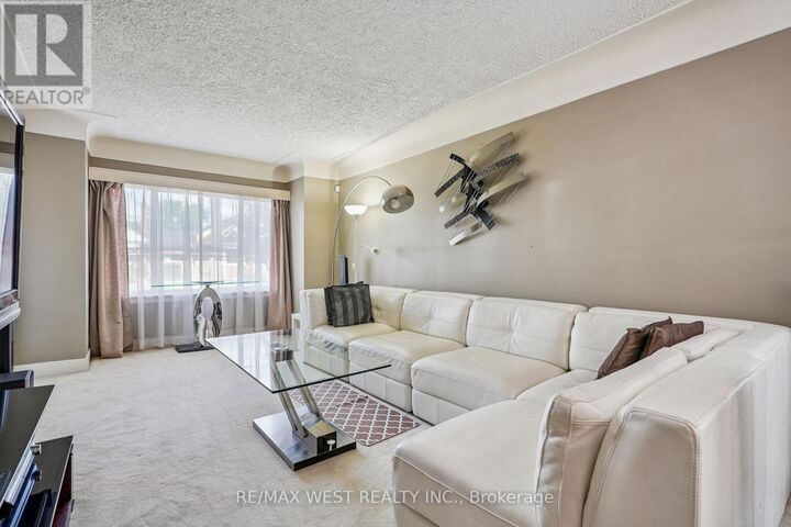 Photo de la propriété: 57 East 36th Street ON L8V 3Y8