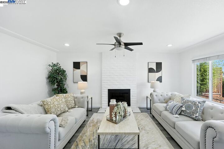 Property Photo:  5953 Bellflower Drive  CA 94560 
