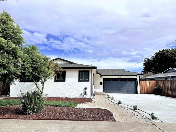 Property Photo:  6588 Flanders Dr  CA 94560 