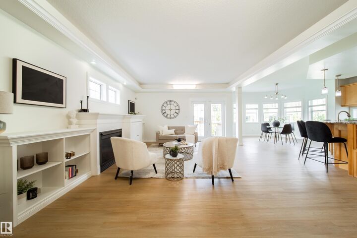 Property Photo:  452 Sparling Court SW  AB T6X 1G9 