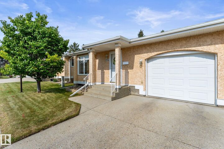 Property Photo:  1234 105 Street NW  AB T6J 6J9 