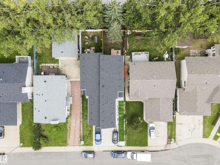 Property Photo:  3516 33 Ave NW  AB T6L 5G6 