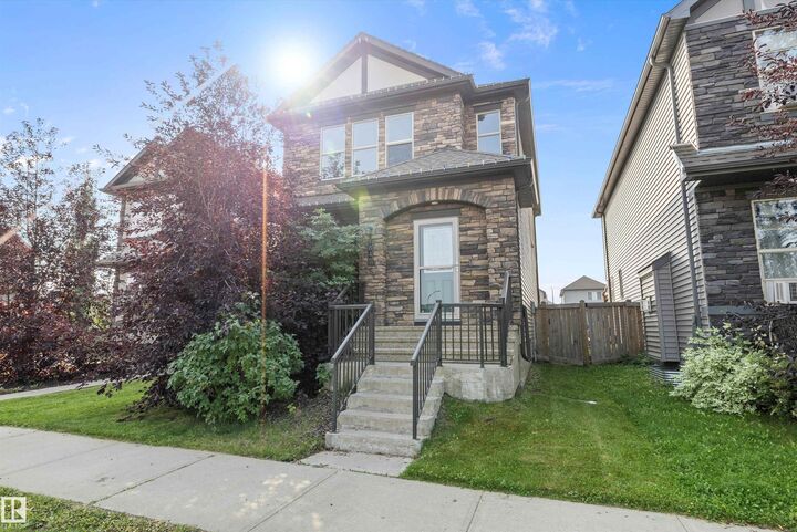 Property Photo:  84 Greenbury Boulevard  AB T7X 0M4 