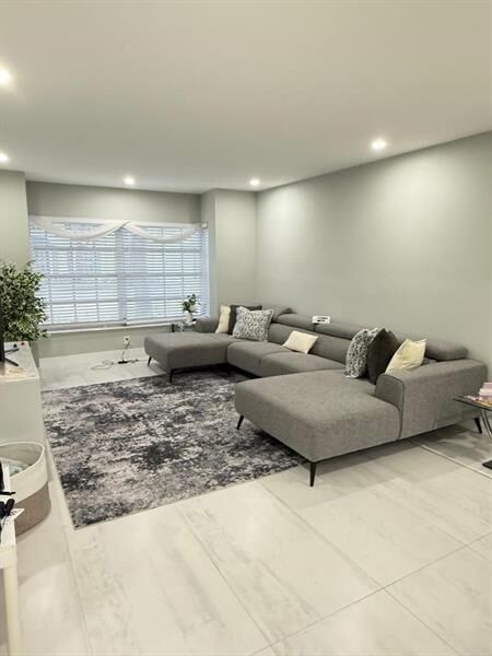 Property Photo: 2191 NE 68th St 403 FL 33308