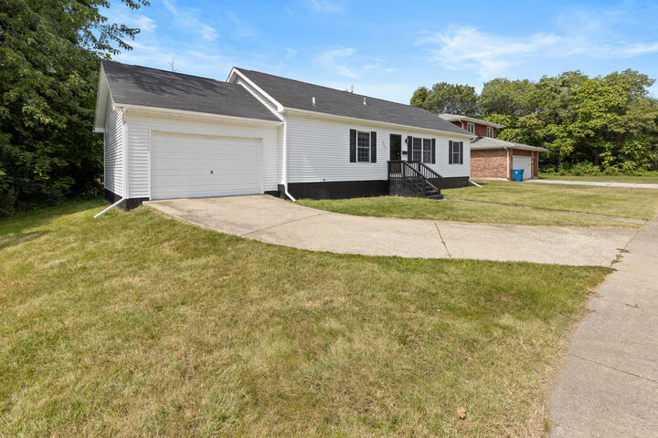 Property Photo: 2244 W Taft Street IN 46404