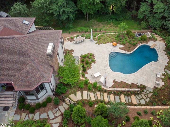 Property Photo: 12 Tamarisk Ct NJ 07920