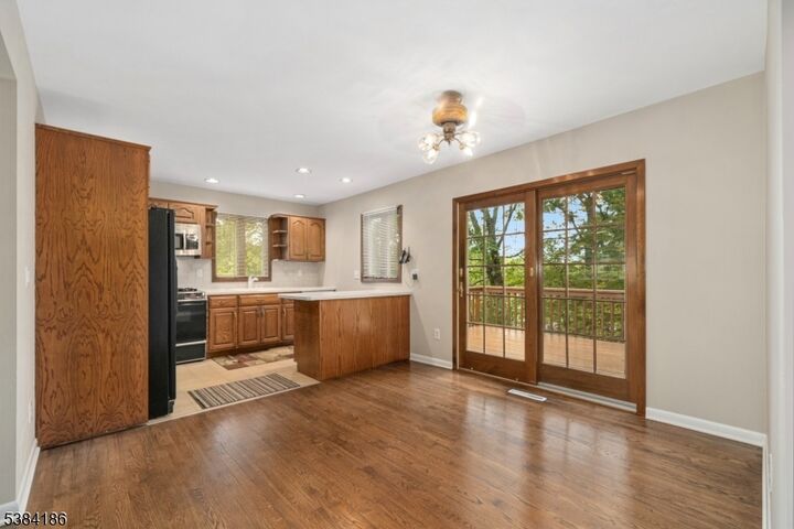 Property Photo:  7 Lovell Dr  NJ 07465 