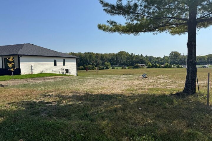 6605 River Bend Drive  Johnston IA 50131 photo