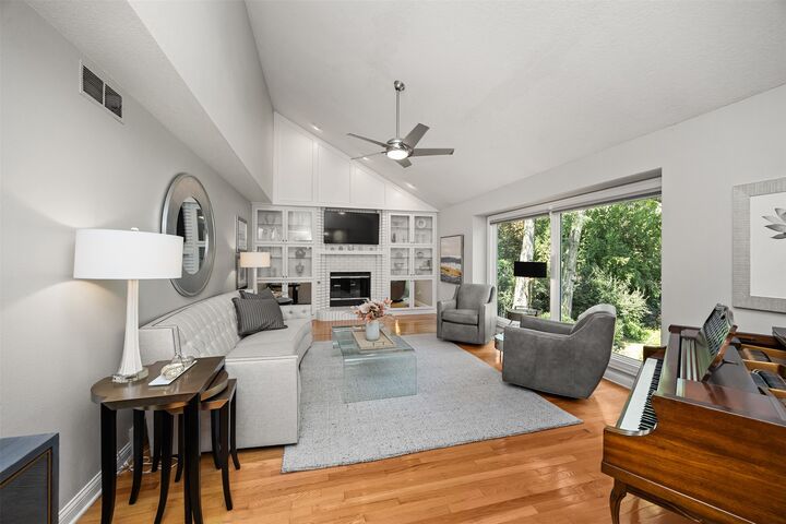 Property Photo:  5395 NW 72nd Place  IA 50131 