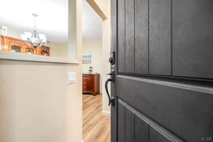 Property Photo:  2820 W Dorothea Avenue  CA 93277 