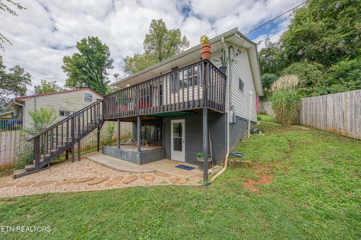 Property Photo:  124 E Wadsworth Circle  TN 37830 