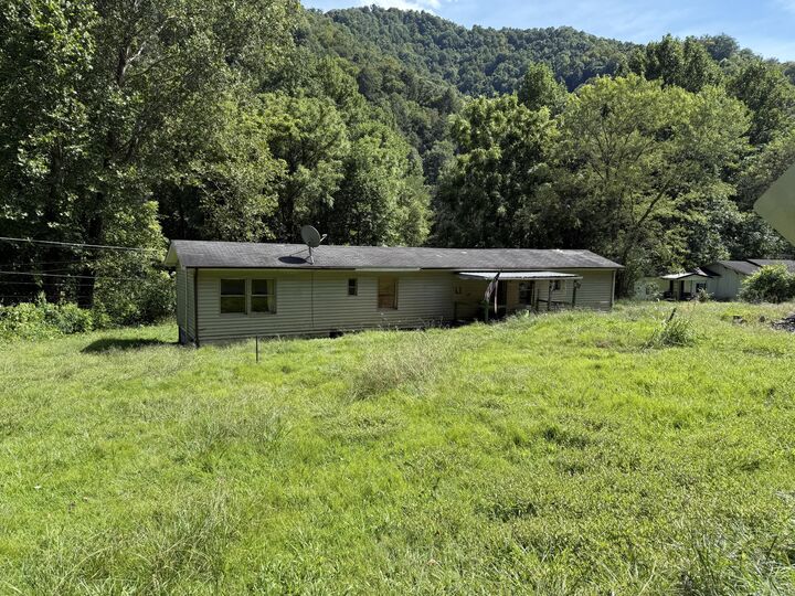 Property Photo:  15872 Ky-38  KY 40828 