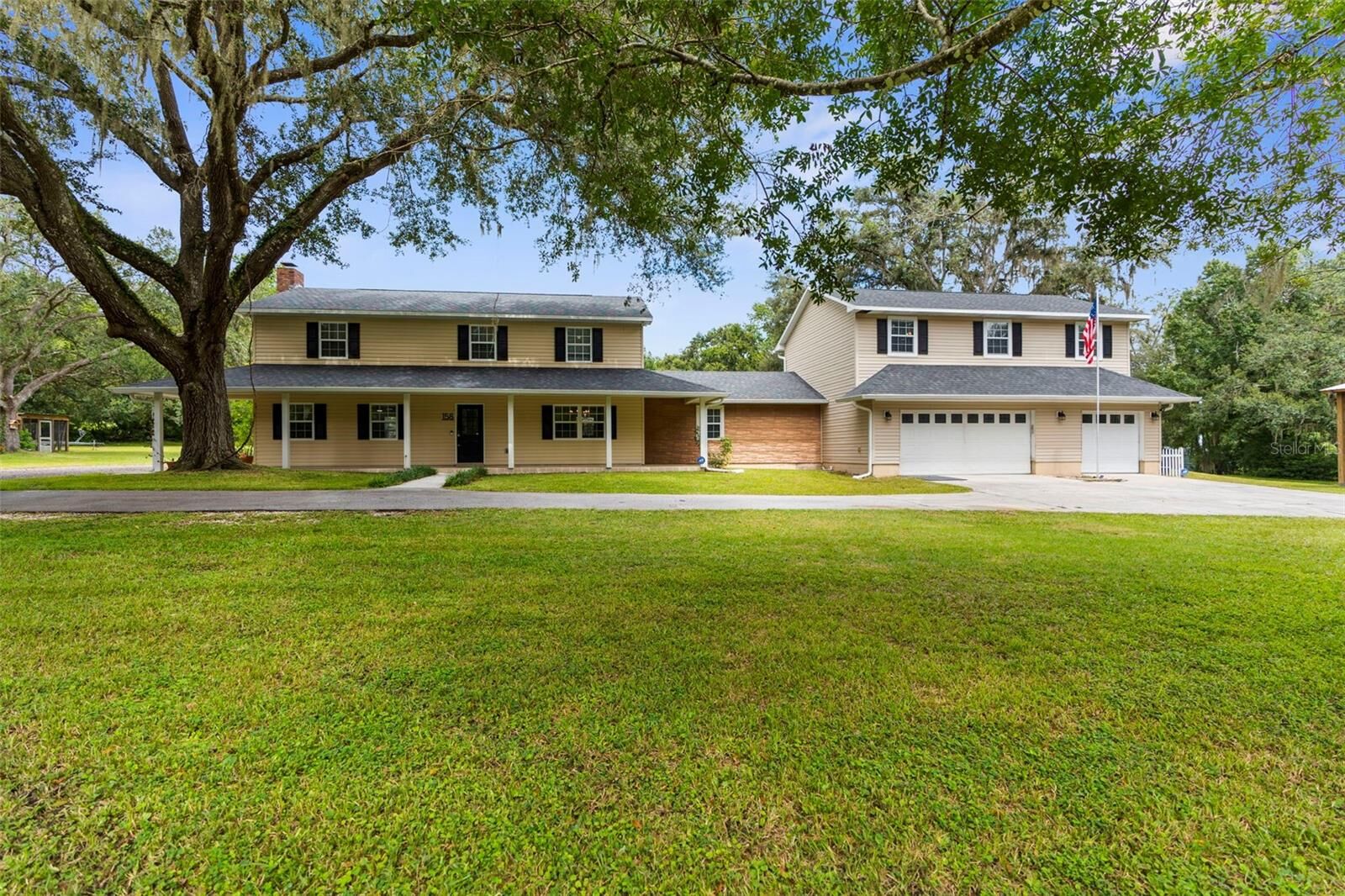 Property Photo:  158 Lark Avenue  FL 34601 