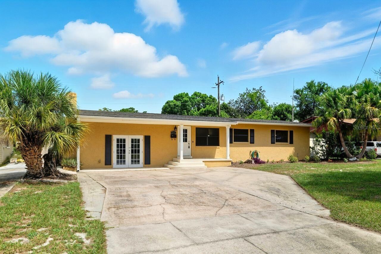 Property Photo: 3707 Pelican Lane FL 32803