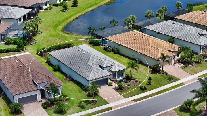 Property Photo: 17715 Littleton Place FL 34202