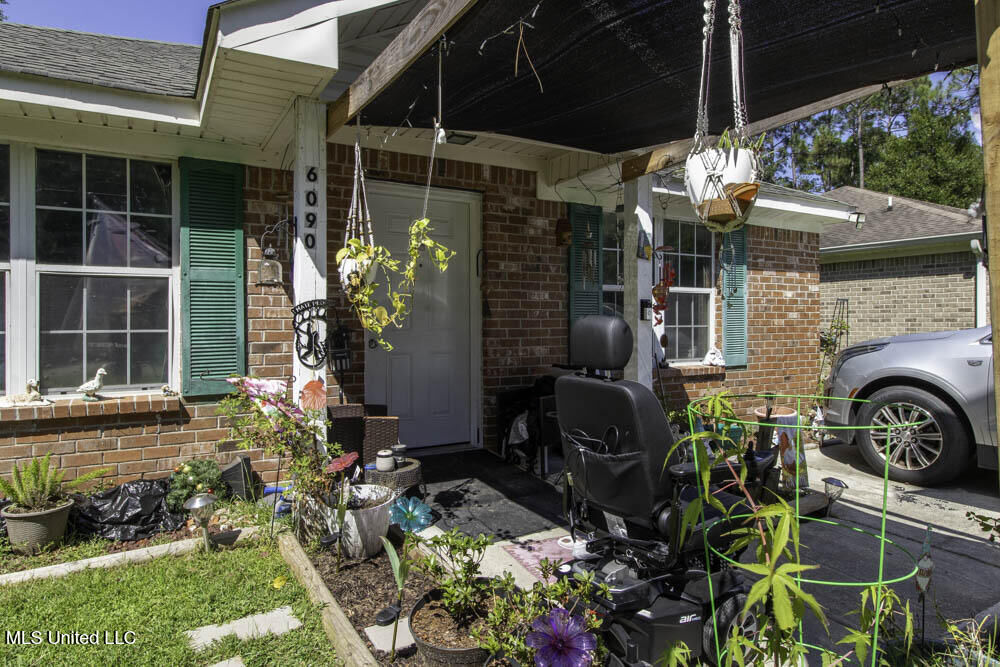 Property Photo: 6090 Copiah Street MS 39520