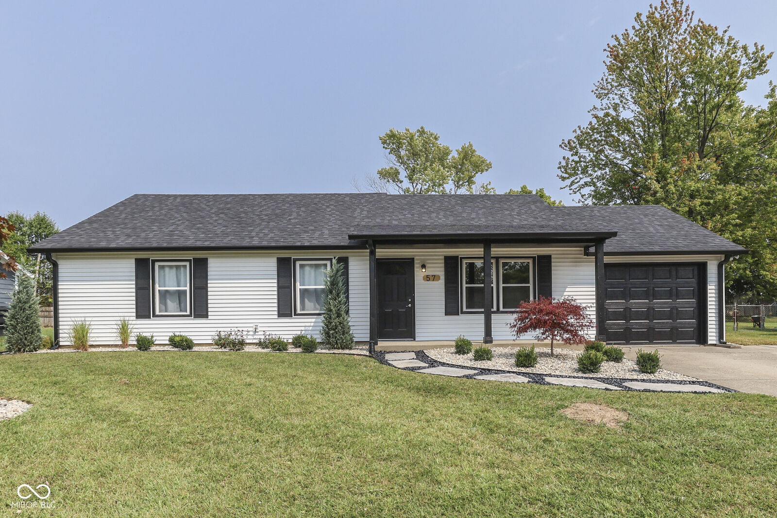 Property Photo:  57 Oakden Court  IN 46184 