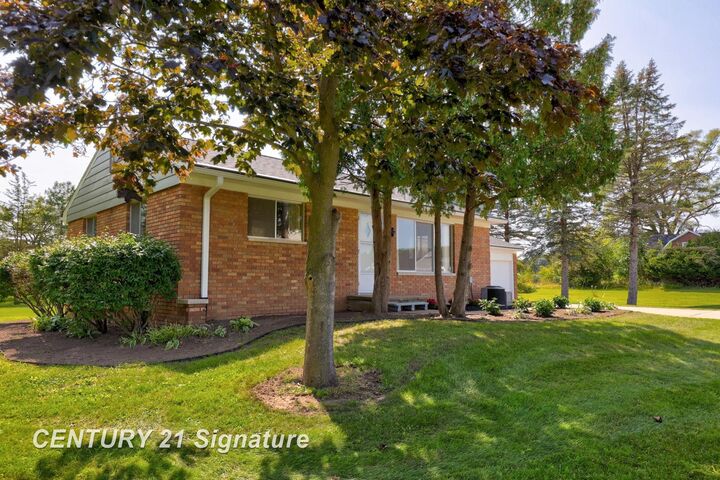 Property Photo: 11475 Wilkinson Road MI 48623
