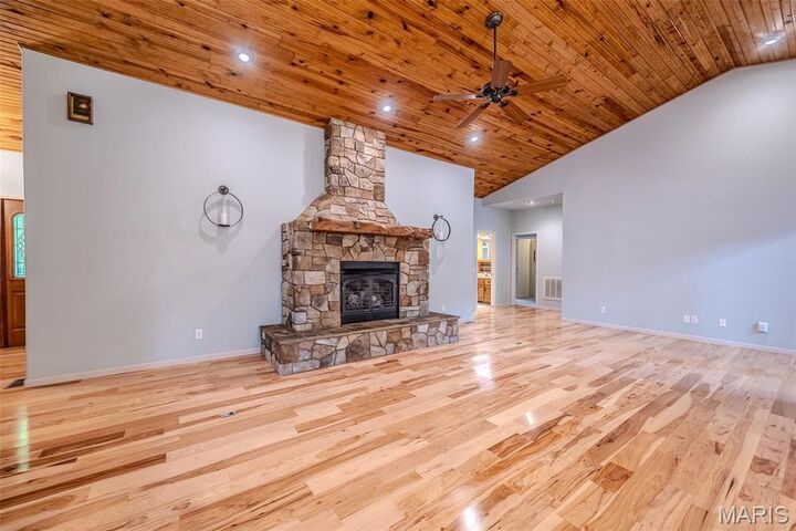 Property Photo: 10925 Highway 63 MO 65542