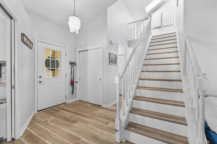 Property Photo: 5339 S Cambridge Ln WI 53221