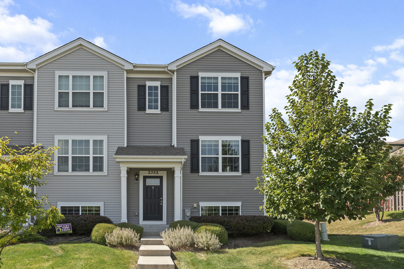 Property Photo:  2352 Upland Road  IL 60140 