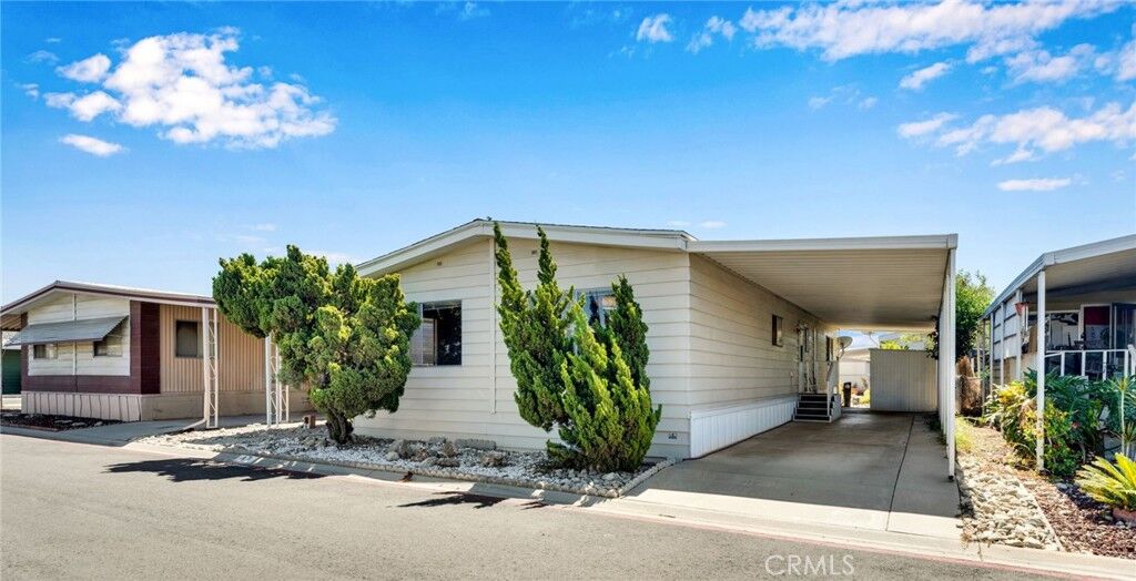 Property Photo:  200 San Bernardino 47  CA 92376