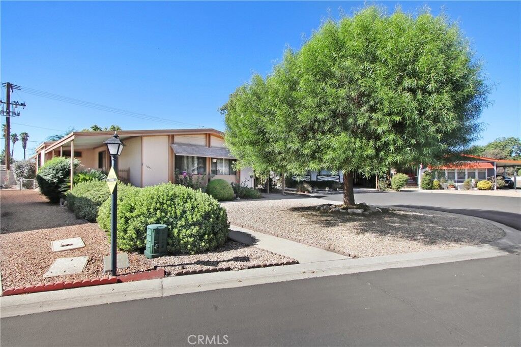 Property Photo:  1300 W Menlo Avenue 185  CA 92543