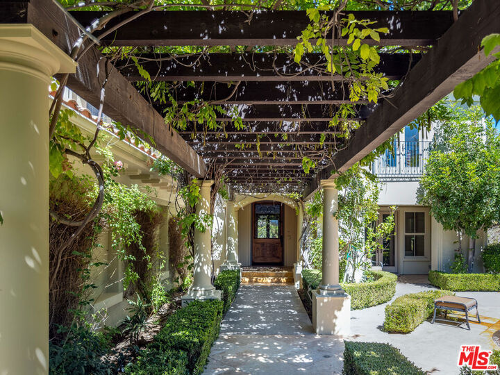 2882 Rainfield Avenue  Thousand Oaks CA 91362 photo