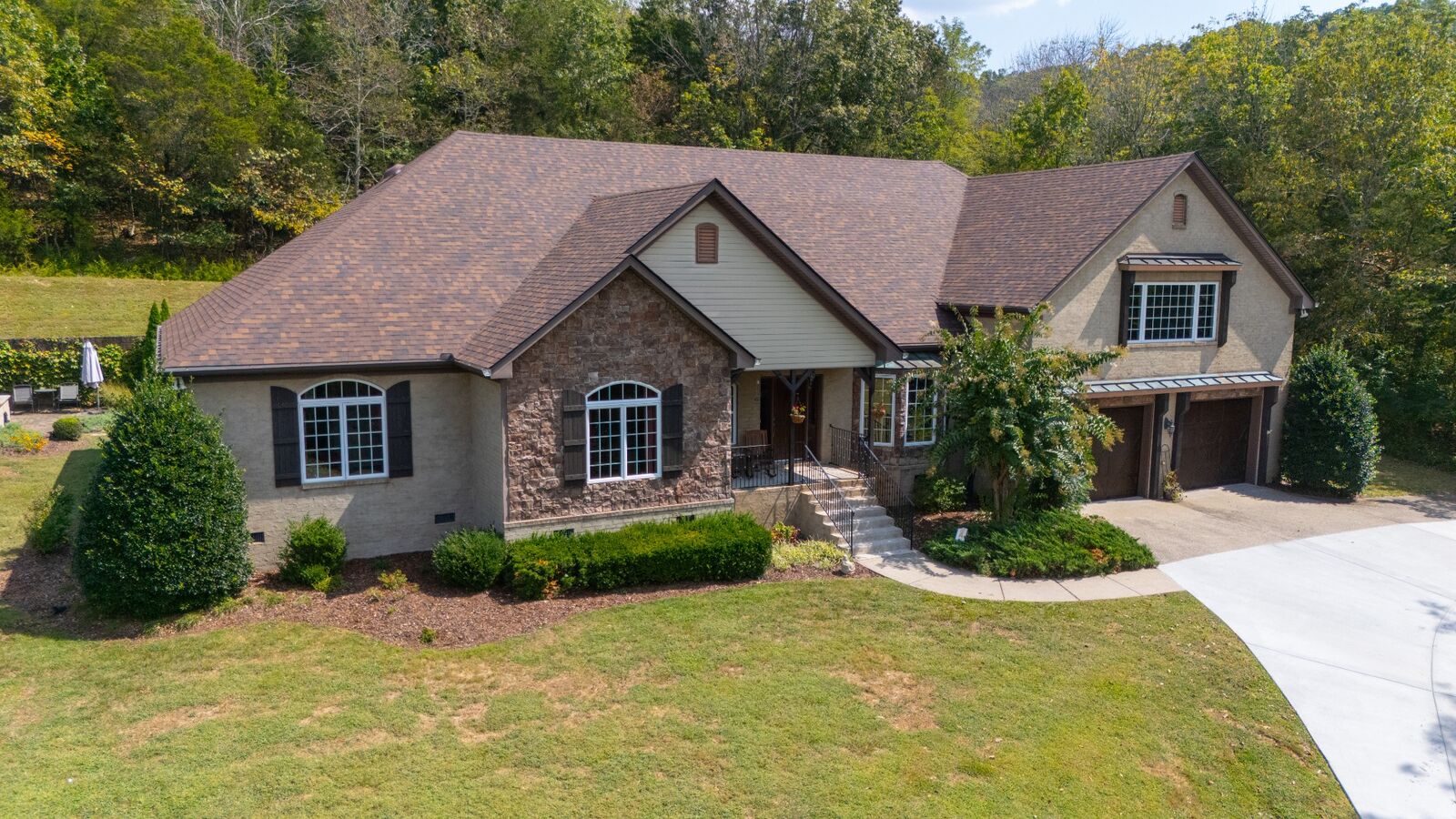 Property Photo:  1764 Warren Hollow Rd  TN 37135 