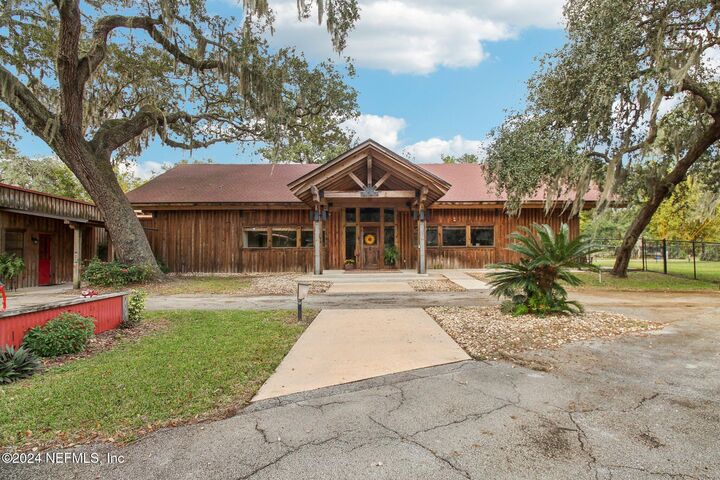 Property Photo:  12339 Woodside Lane Estate  FL 32223 