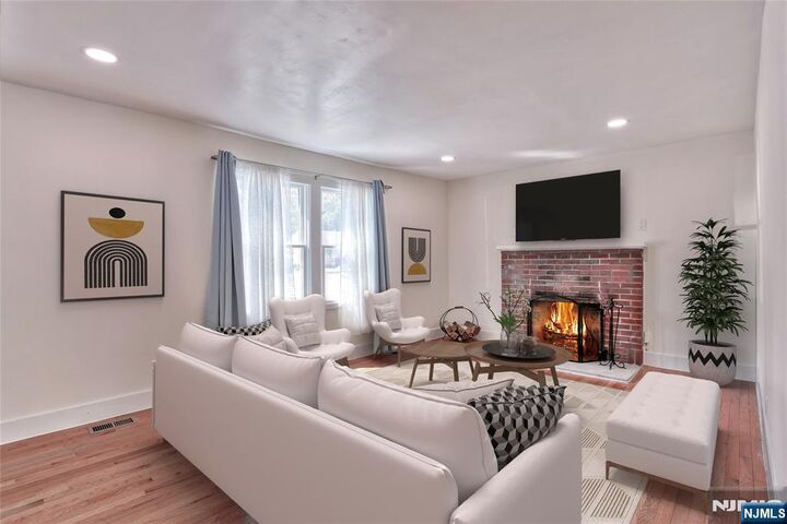 Property Photo:  26 Skyline Lake Drive  NJ 07456 