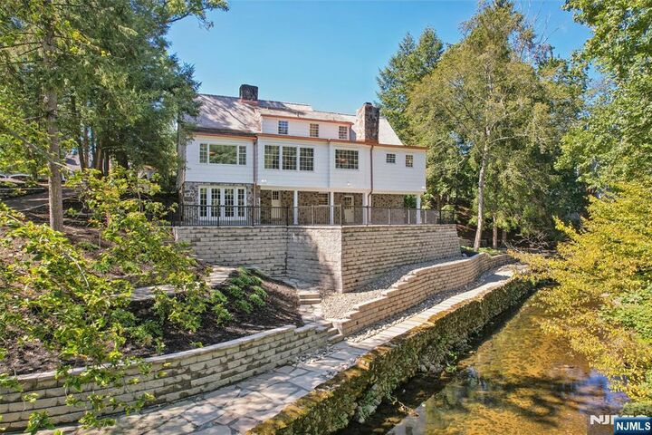 Property Photo:  755 W Saddle River Road  NJ 07423