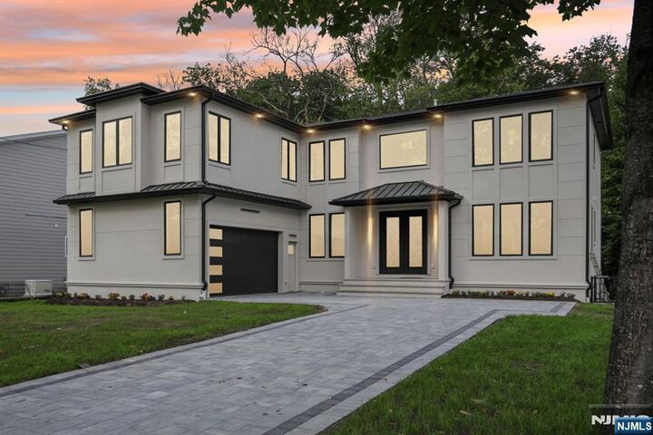 187 Crest Drive  Paramus NJ 07652 photo