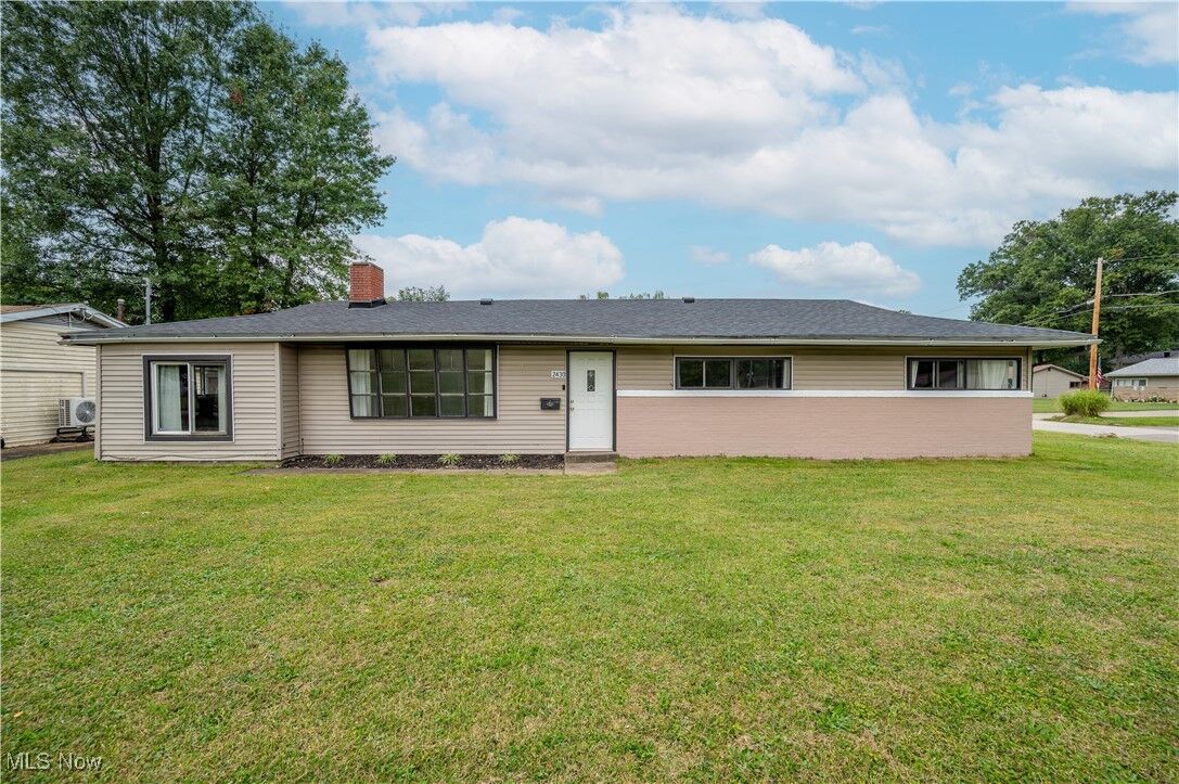 Property Photo:  2430 Redgate Lane  OH 44511 