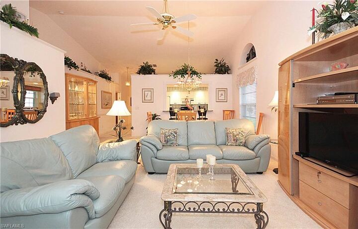 Property Photo: 322 Melrose Pl 31 FL 34104