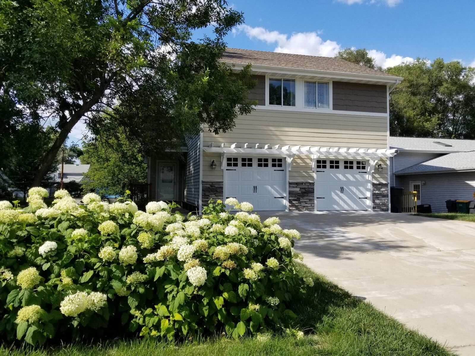 Property Photo: 6406 45th Place N MN 55428