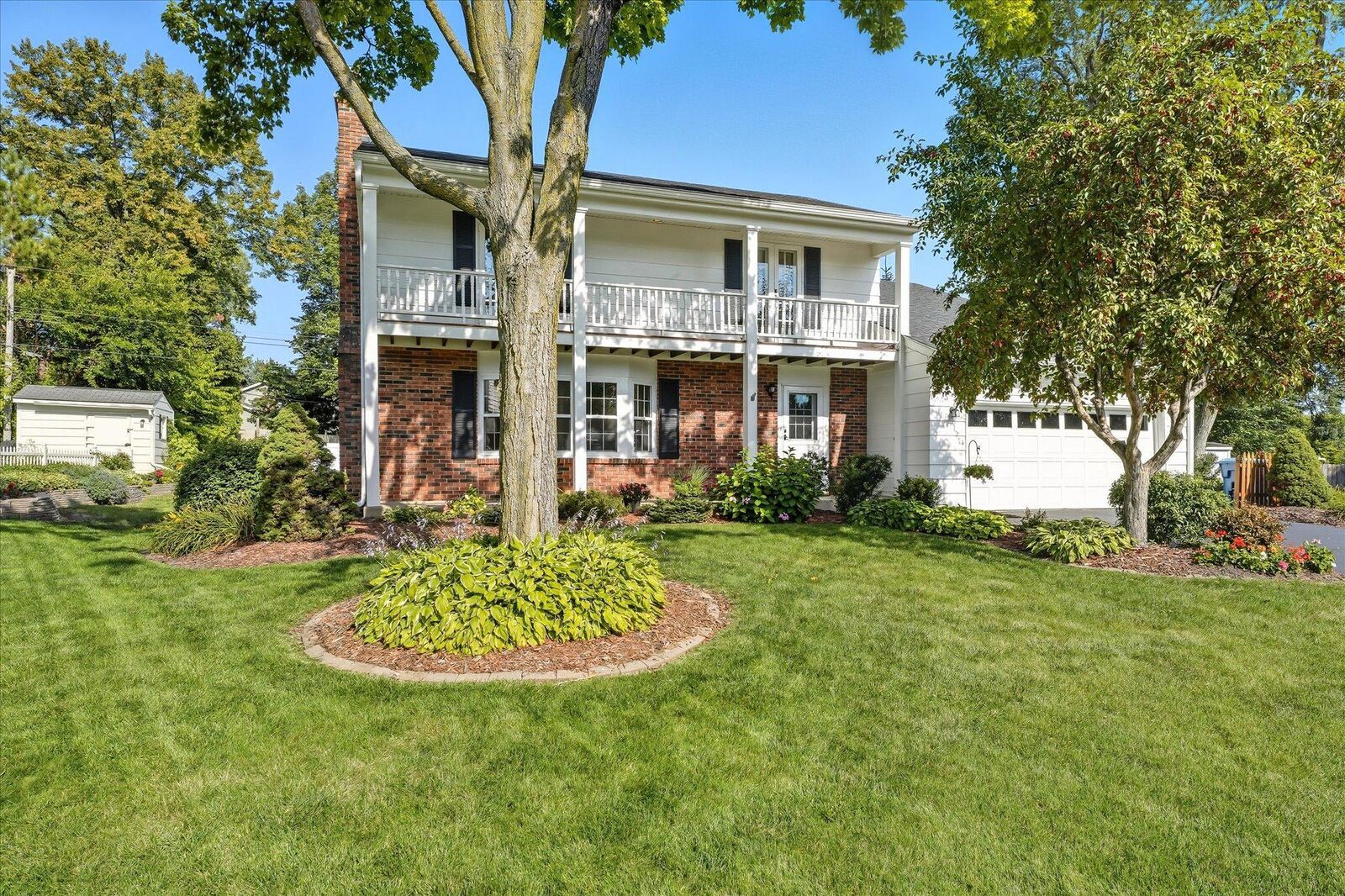 Property Photo:  4653 Heritage Hills Circle  MN 55437 