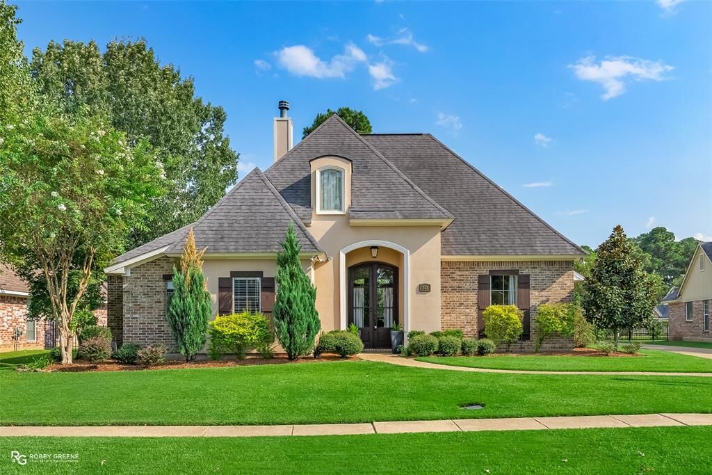 Property Photo:  343 Saint Charles Boulevard  LA 71106 