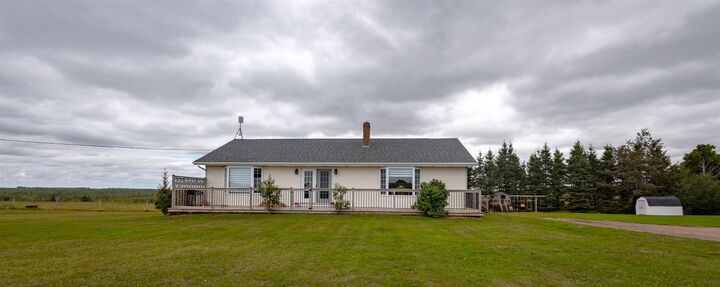 Property Photo:  165 Beech Hill Road  PE C0A 2E0 