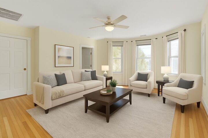 Property Photo: 105 Franklin St 3 MA 02445