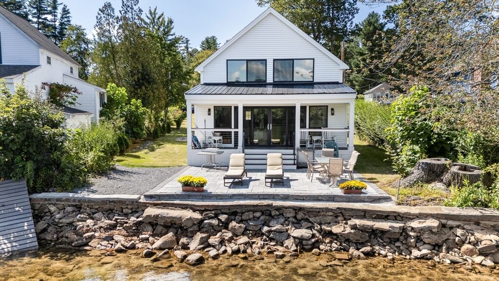 Property Photo:  95 Lake Shore Rd  NH 03079 