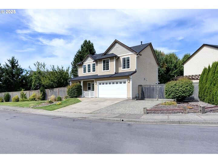 Property Photo:  1707 E 1st Way  WA 98629 