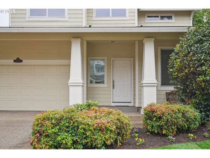 Property Photo:  8420 SW Norfolk Ct  OR 97224 
