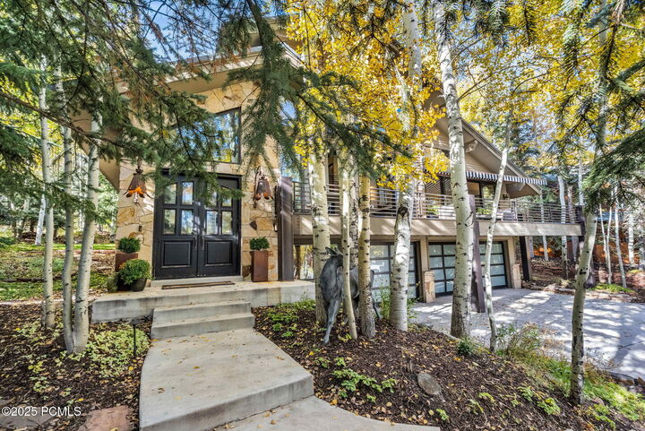 Property Photo: 3075 Snow Cloud Circle UT 84060