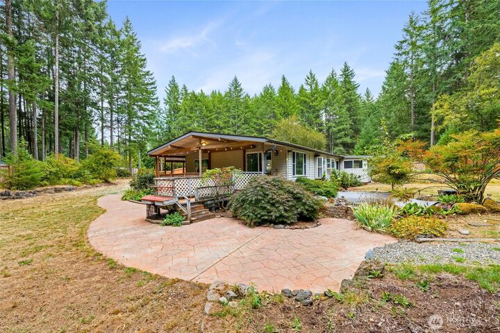 Property Photo: 10920 Fairview Boulevard SW WA 98367