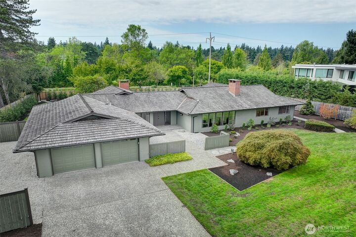 Property Photo:  1615  85th Avenue NE  WA 98004 