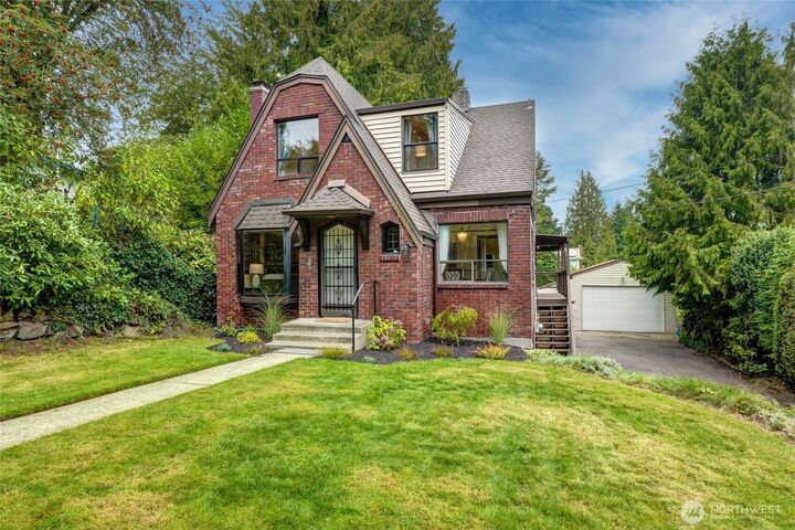 1514 NE 95th Street  Seattle WA 98115 photo